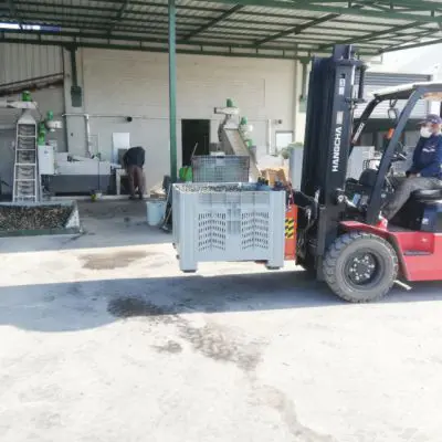 Follow Uzakköy on Instagram